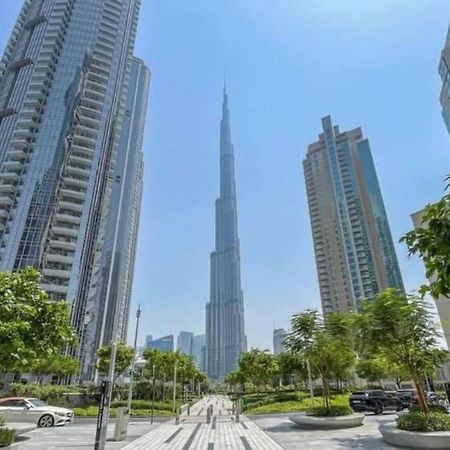 Luxury 1Br Burj Khalifa View Walk To Dubai Mal Apartment Exterior photo