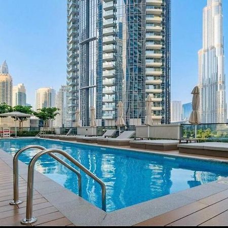 Luxury 1Br Burj Khalifa View Walk To Dubai Mal Apartment Exterior photo